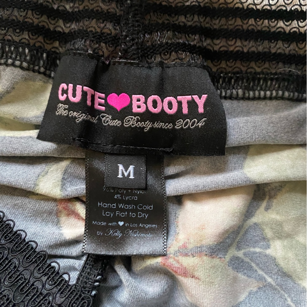 CUTE BOOTY LOUNGE Lifestyle Legging, Medium - Picture 7 of 11